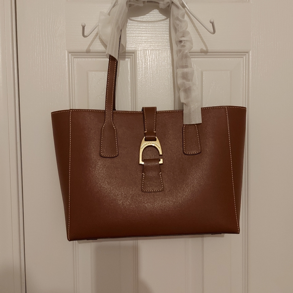 Dooney & Bourke Saffiano Small Shannon Tote
